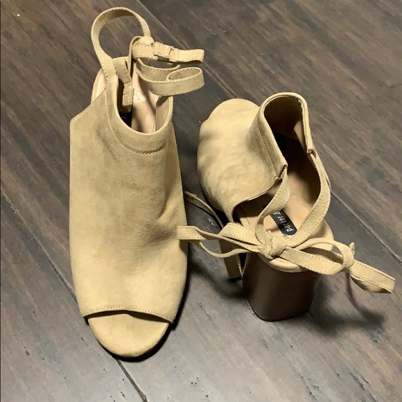 Tie Up Open- Toed Booties - Picture 2 of 4